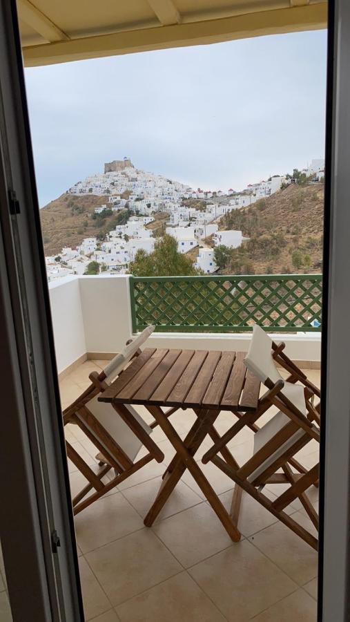 Theasis Apartment Pera Gyalos Eksteriør bilde